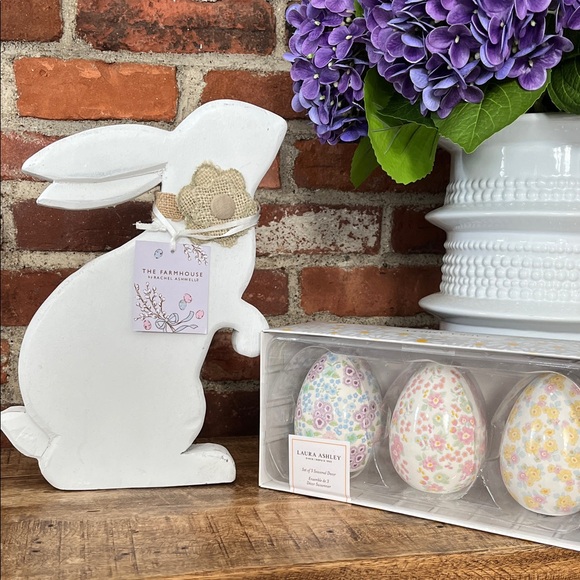 Rachel Ashwell Other - White Bunny Figurine with Floral Accent